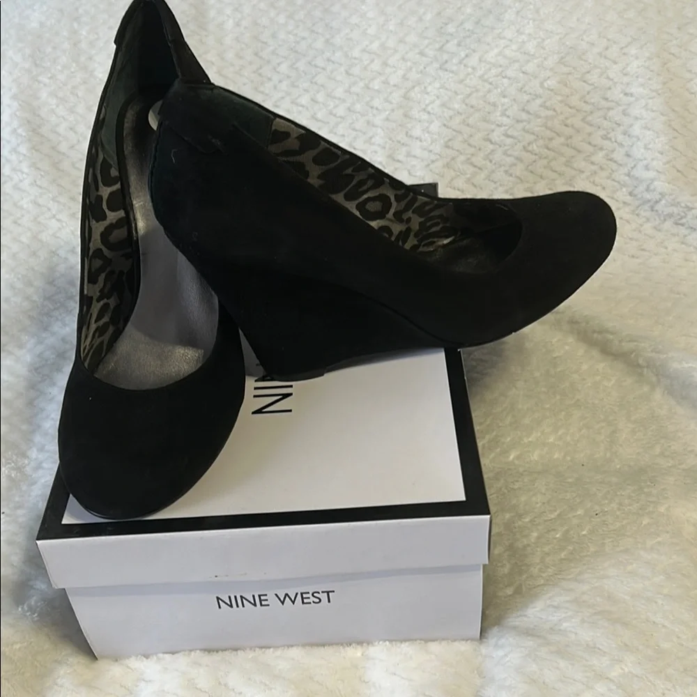 Nine West Black Wedge Shoes Elegant Design - Picture 4 of 8
